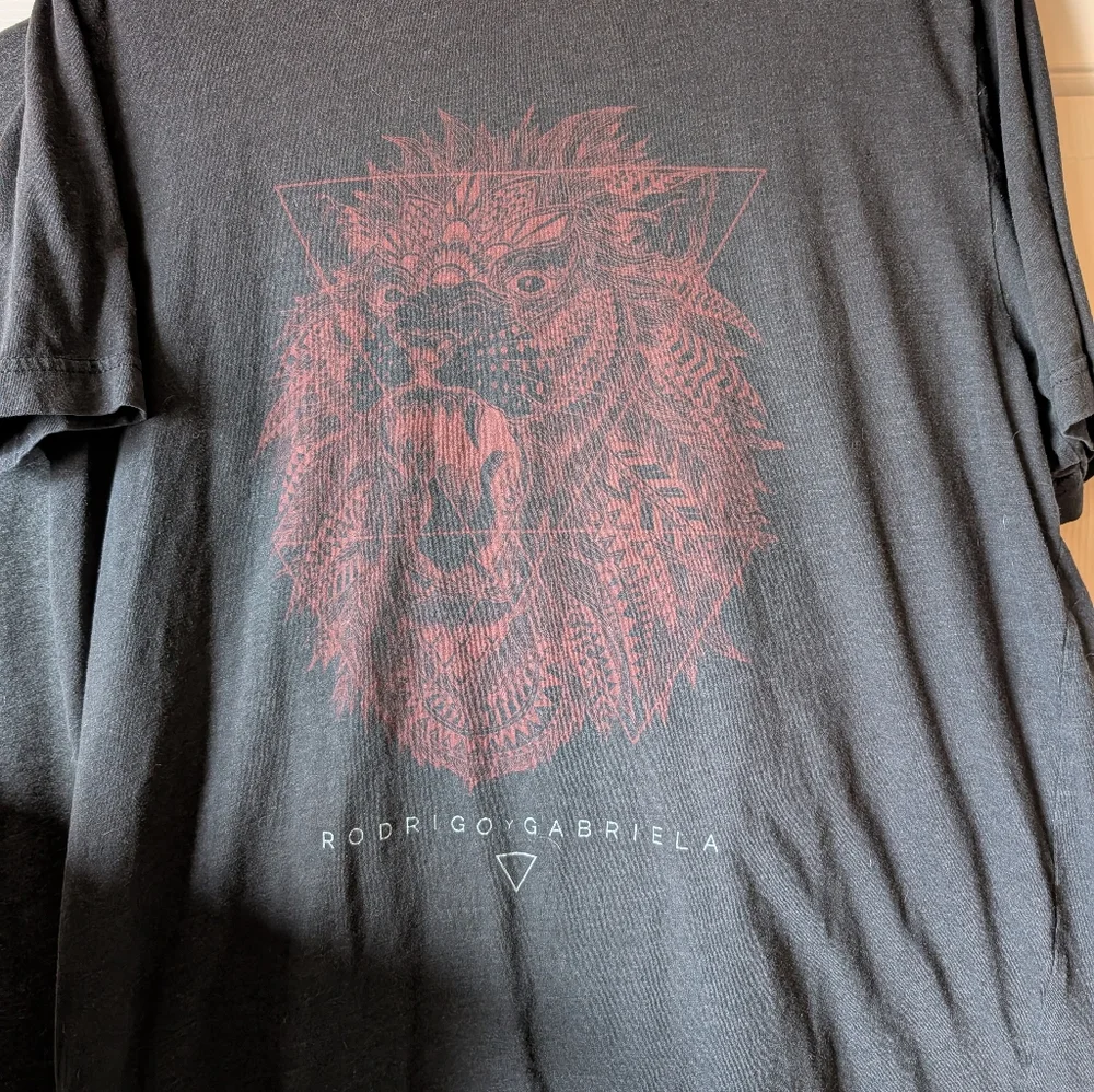 John Butler Trio, Explosions In The Sky, Rodrigo And Gabriella Tshirts XL (3) - Picture 4 of 7